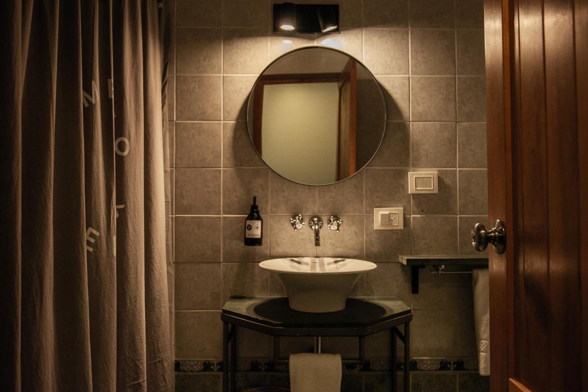 Peninsula Petit Hotel San Carlos de Bariloche Eksteriør billede